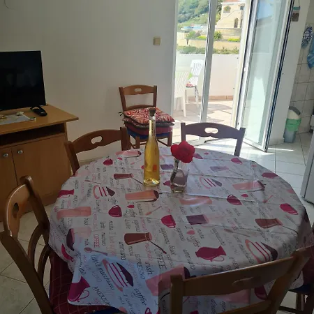 Karuza Rukavac Apartment