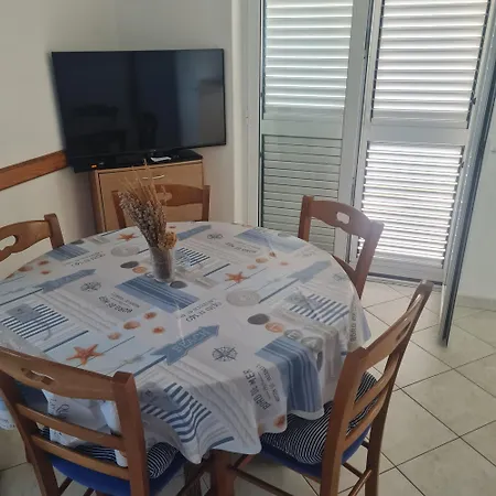 Karuza Rukavac Apartment