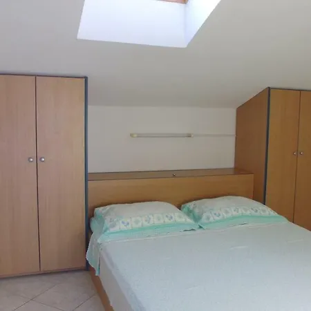 Karuza Rukavac Apartment *