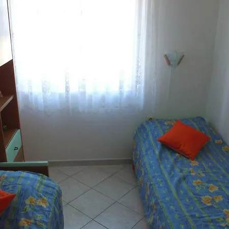 Apartment Karuza Rukavac Vis