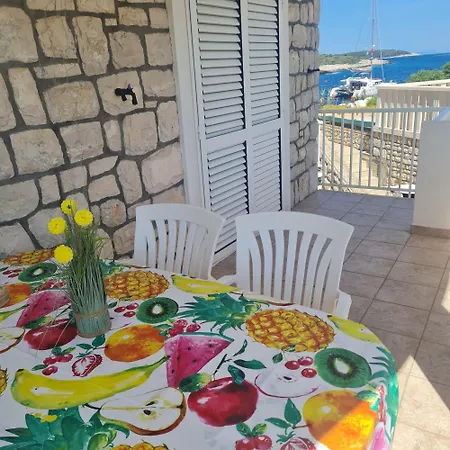 Karuza Rukavac Apartamento Vis