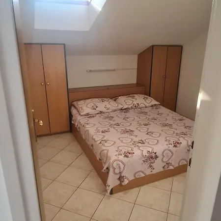 Karuza Rukavac Apartamento Vis