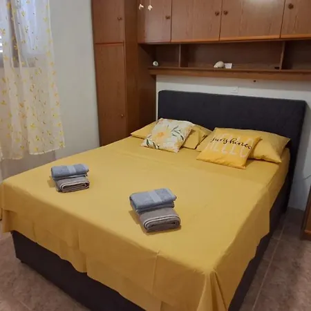 Karuza Rukavac *