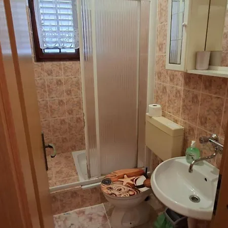 Karuza Rukavac * Вис